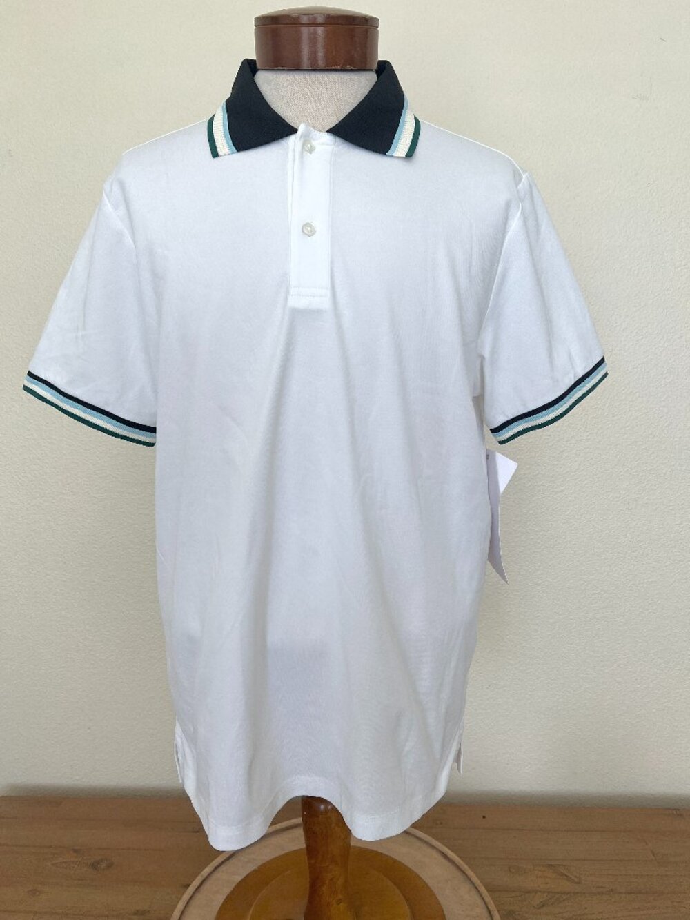NWT - HEAD Golf - Men’s White Polo Shirt – Spring 2025 Sample – Size Medium